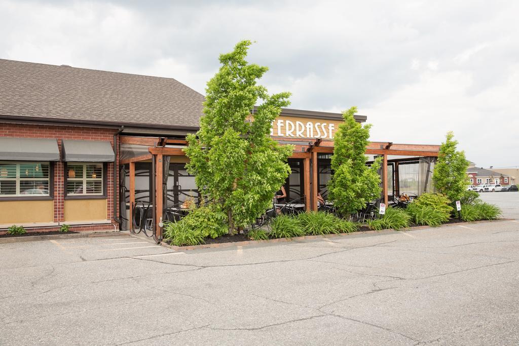 Saint-Joseph-de-Beauce Hotel-Resto-Bar Le Journel מראה חיצוני תמונה